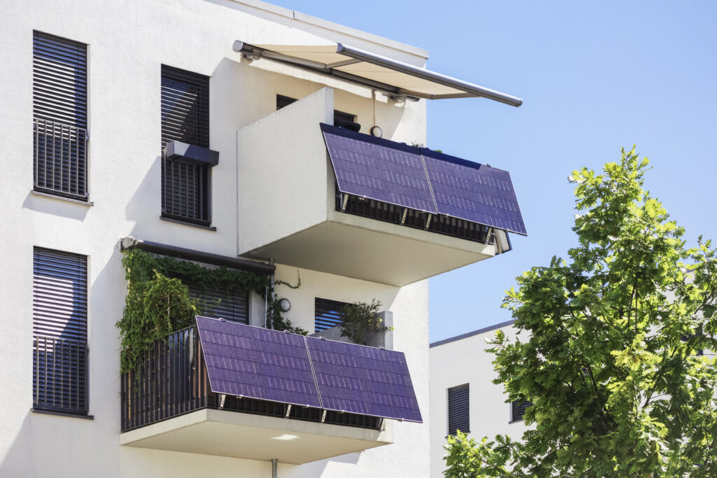 balcony solar panel station
